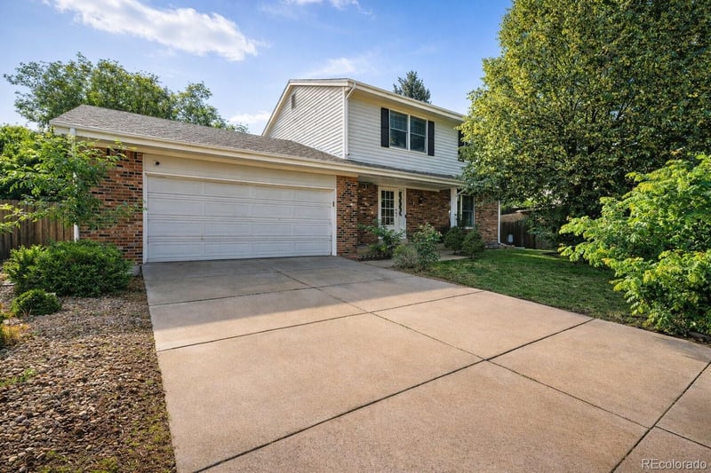 1341 Blackhawk Way, Aurora, CO 80012