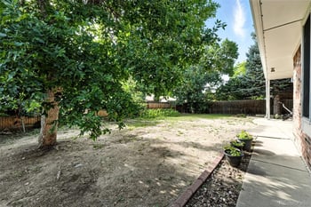 1341 Blackhawk Way, Aurora, CO 80012