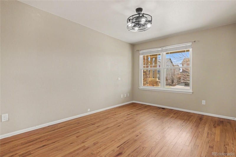 25445 4th Pl, Aurora, CO 80018