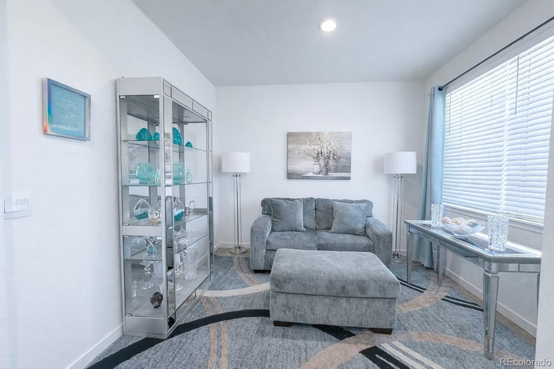 37 Waterloo St, Aurora, CO 80018