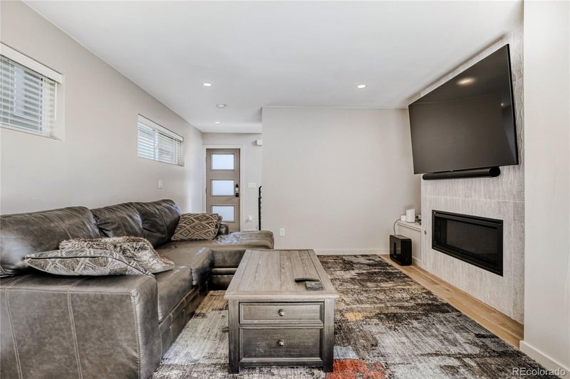 1417 Irving St, Denver, CO 80204