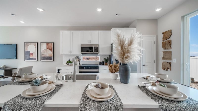 622 Wagon Wheel Way, Bennett, CO 80102