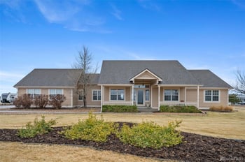 56600 41st Ave, Strasburg, CO 80136