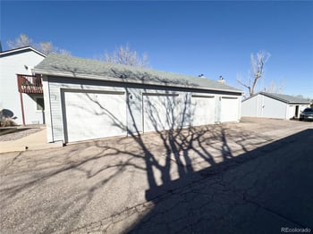 962 Yukon St, Lakewood, CO 80226