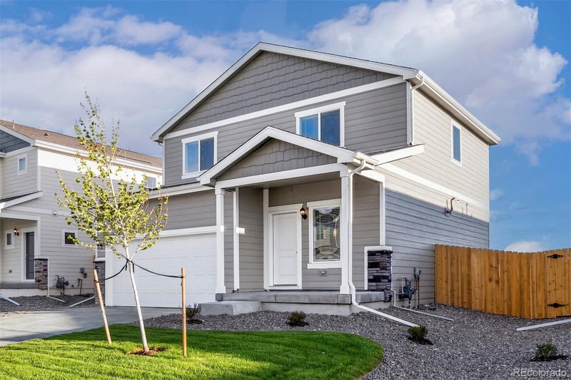 48200 Shetland Dr, Bennett, CO 80102