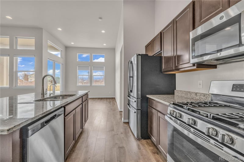 3471 Ralston Creek Dr, Loveland, CO 80538