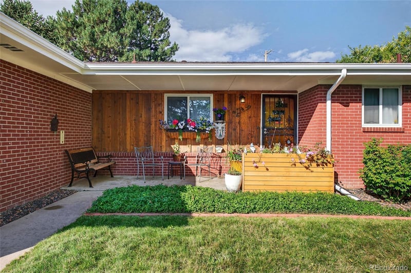 2145 Myrtlewood Ln, Lakewood, CO 80215