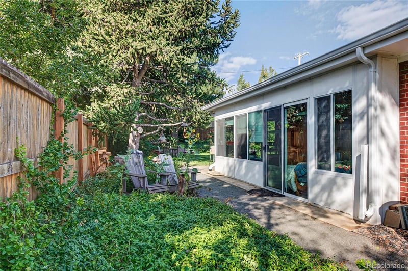 2145 Myrtlewood Ln, Lakewood, CO 80215