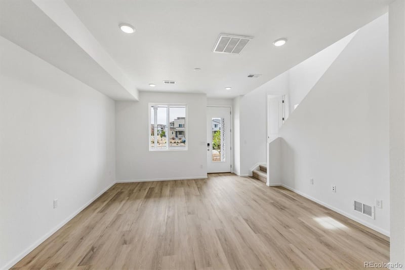 17235 Alameda Pw, Aurora, CO 80017