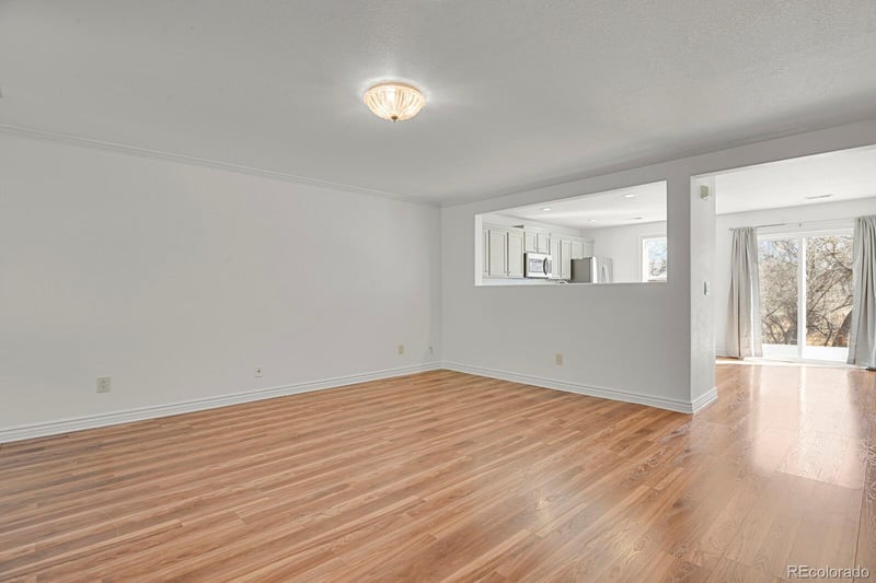 7726 Kittredge Ct, Englewood, CO 80112