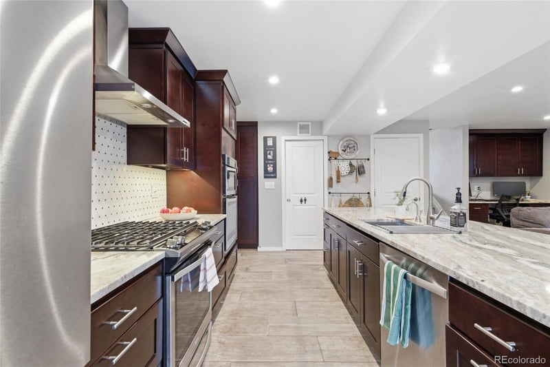 16662 Asbury Ave, Aurora, CO 80013