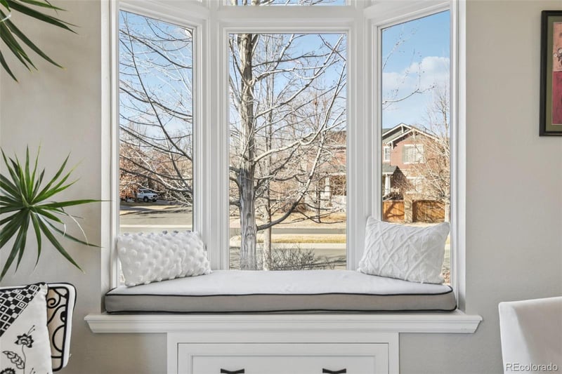 982 Roslyn St, Denver, CO 80230