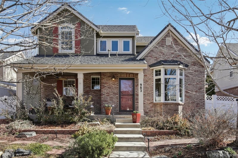 982 Roslyn St, Denver, CO 80230