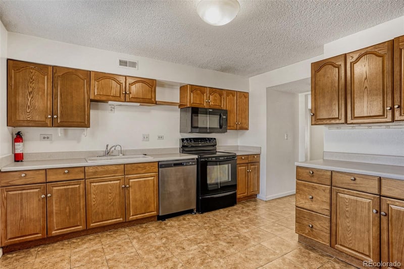 9370 Girard Ave #9, Denver, CO 80231