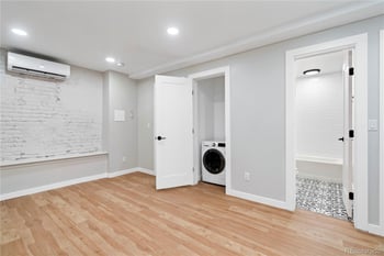 252 Lincoln St, Denver, CO 80203