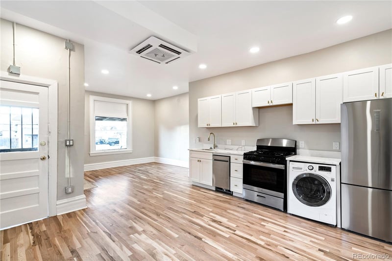 252 Lincoln St, Denver, CO 80203