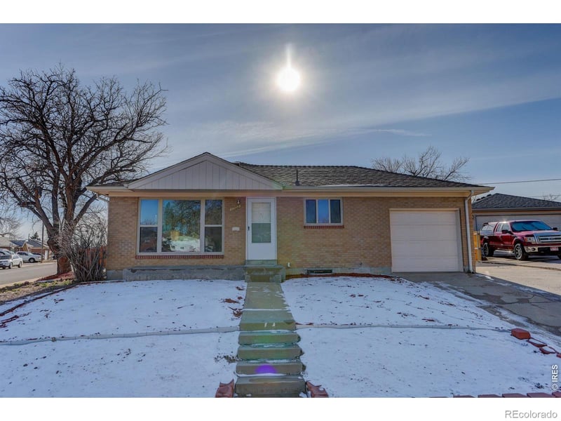 1502 110th Pl, Northglenn, CO 80233