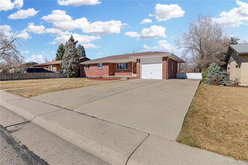 7365 Colorado Dr, Lakewood, CO 80232