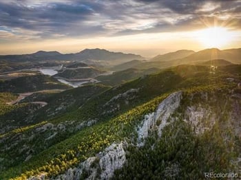 24 Signal Rock Rd, Golden, CO 80403