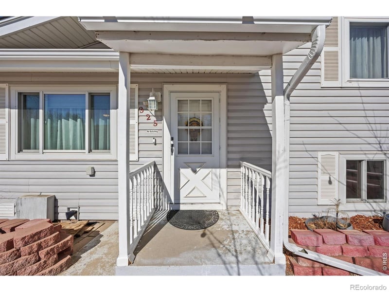 325 N 4th St, La Salle, CO 80645