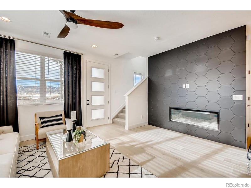 2801 Bear Springs Cir, Longmont, CO 80503