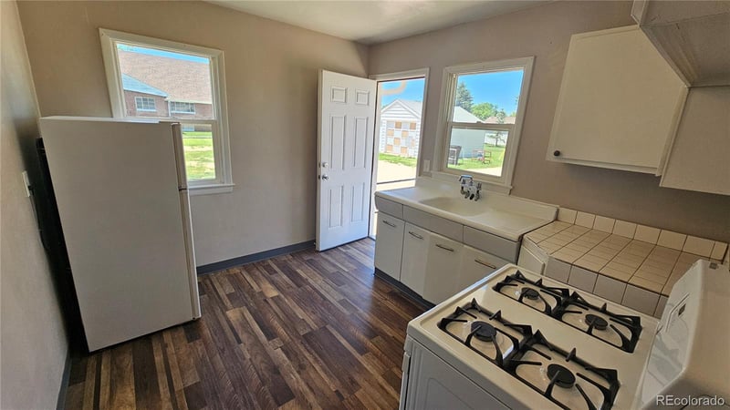 351 2nd St, Akron, CO 80720