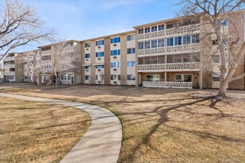 620 S Alton Way #2D, Denver, CO 80247