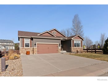 2020 Vineyard Ct, Windsor, CO 80550