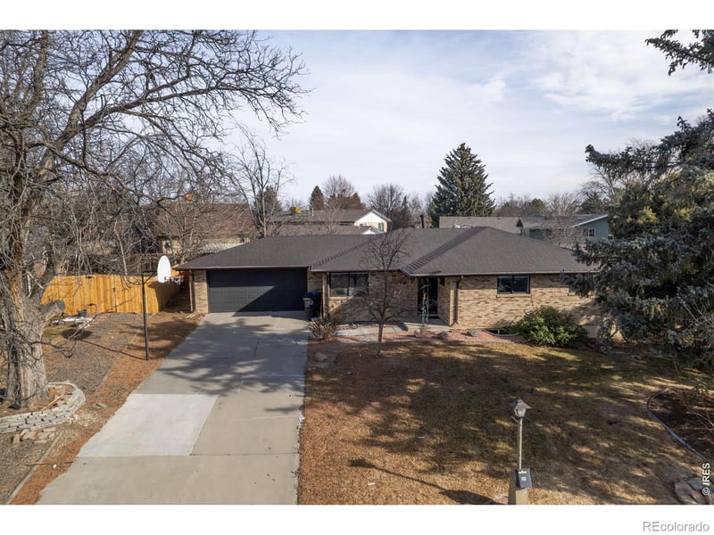 28 University Dr, Longmont, CO 80503