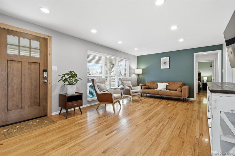 7270 Pennsylvania St, Centennial, CO 80122