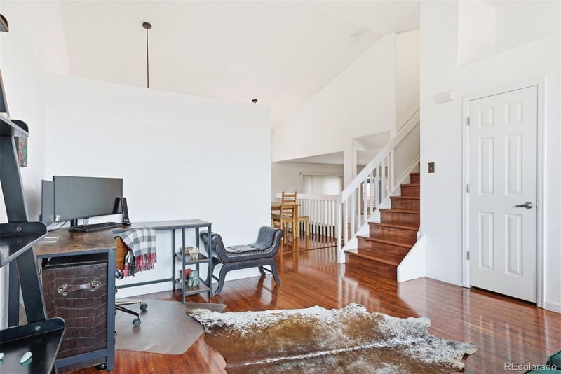 5493 Versailles St, Aurora, CO 80015