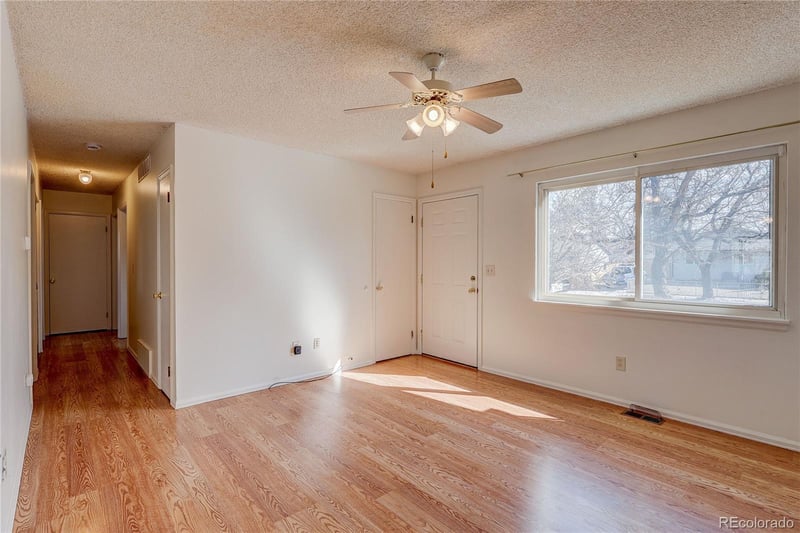 711 Moline St, Aurora, CO 80012