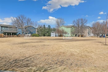 10137 Fairfax Ct, Thornton, CO 80229