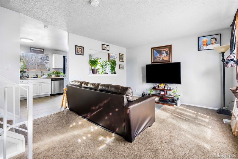 4609 Fontana Way, Denver, CO 80239