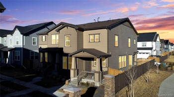 28436 6th Pl, Watkins, CO 80137