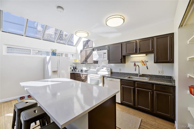 935 N Pennsylvania St #12, Denver, CO 80203