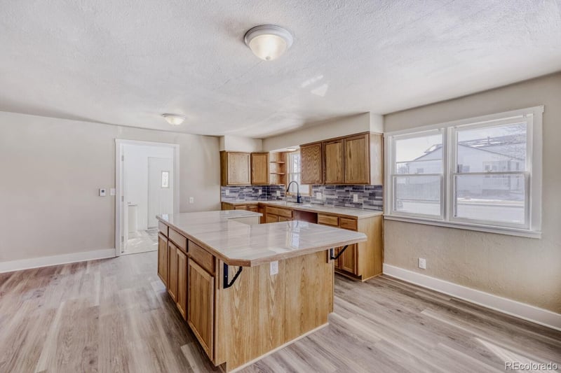 505 E Woodward Ave, Keenesburg, CO 80643
