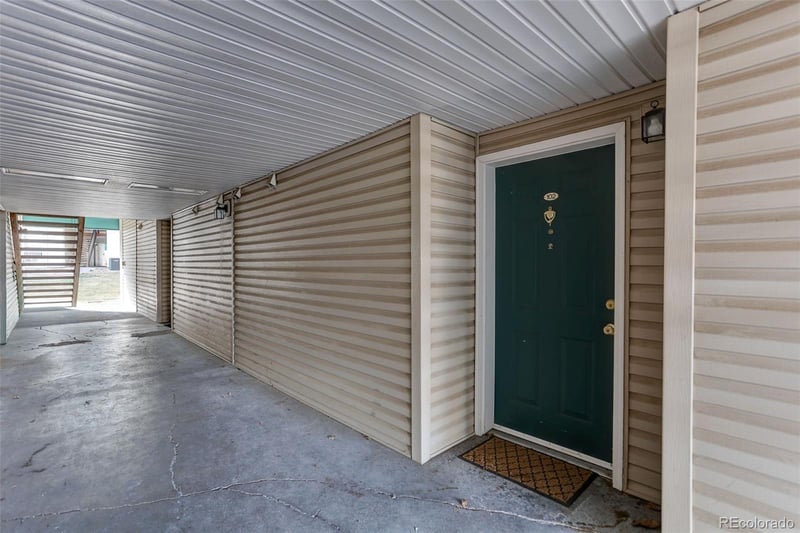 5667 Urban St #102, Littleton, CO 80127