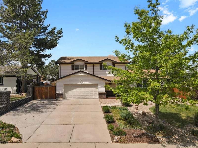 363 Toledo St, Aurora, CO 80011