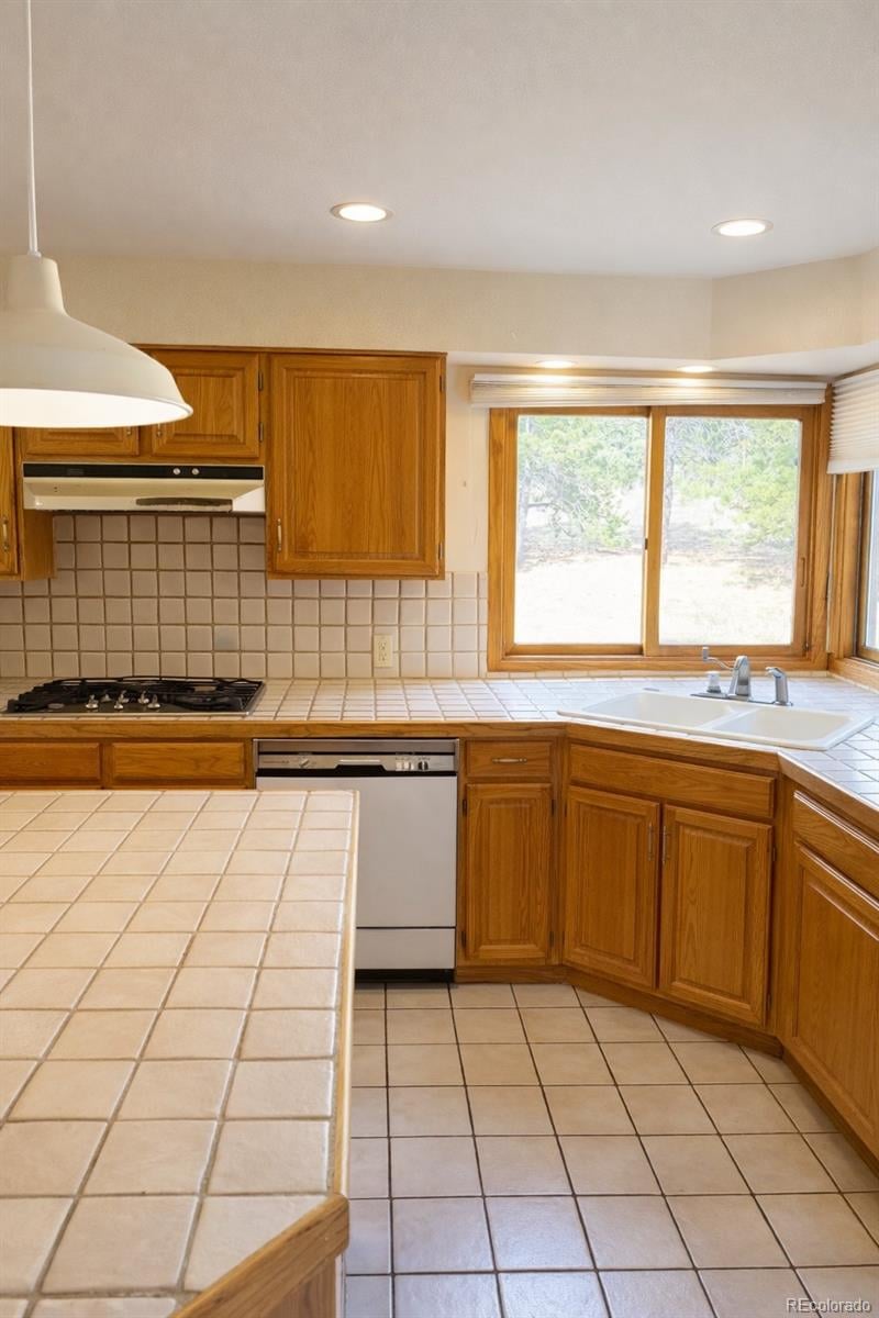 25833 Gateway Dr, Golden, CO 80401