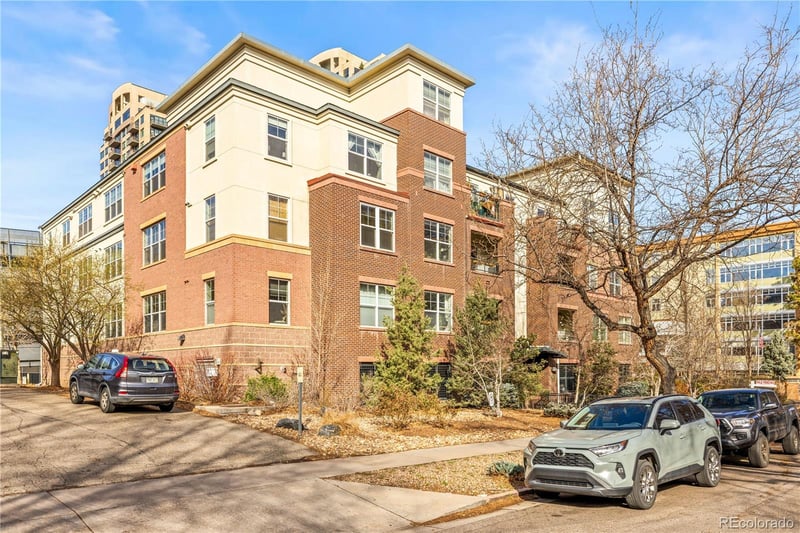1623 Saint Paul St #405, Denver, CO 80206