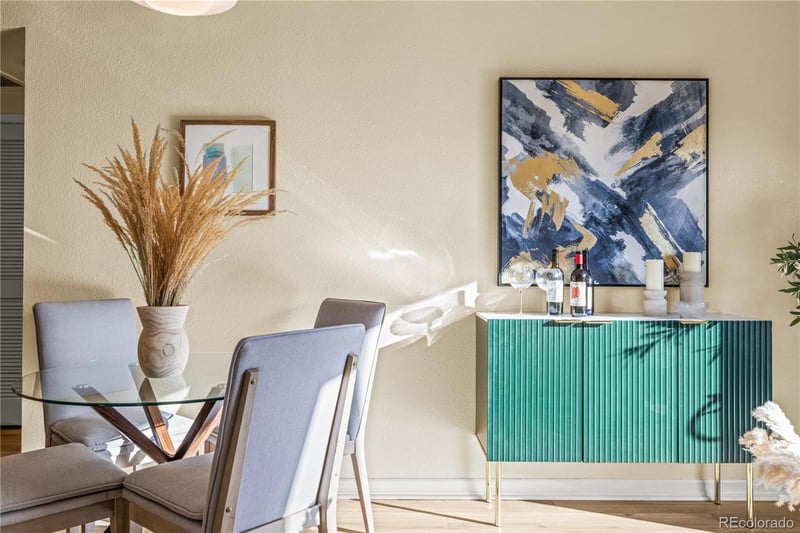 1623 Saint Paul St #405, Denver, CO 80206