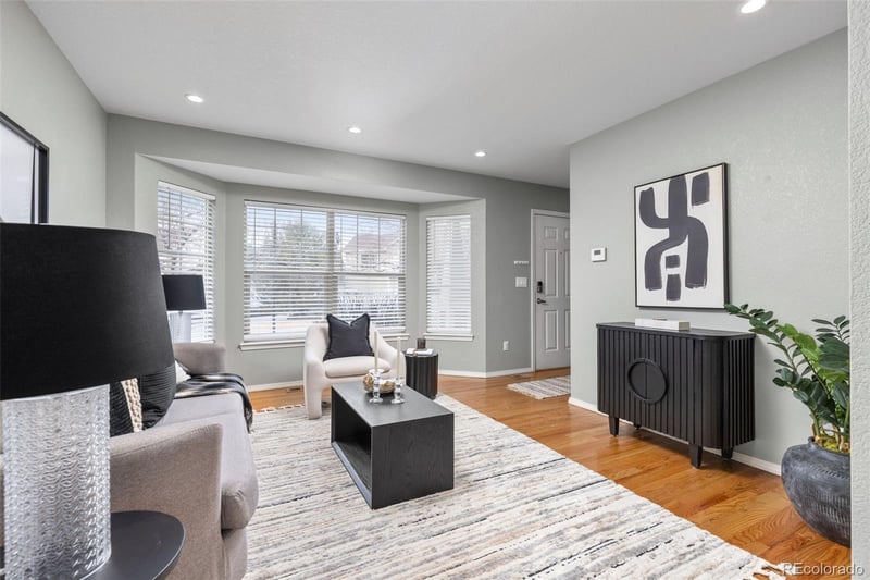 17072 Wyoming Dr, Aurora, CO 80017