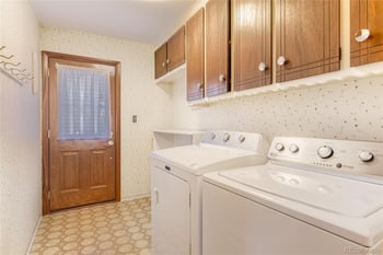 5890 Plymouth Dr, Littleton, CO 80128