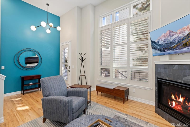 1651 N Franklin St, Denver, CO 80218