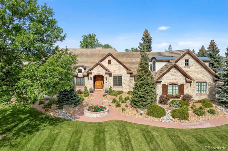 8745 Portico Ln, Longmont, CO 80503