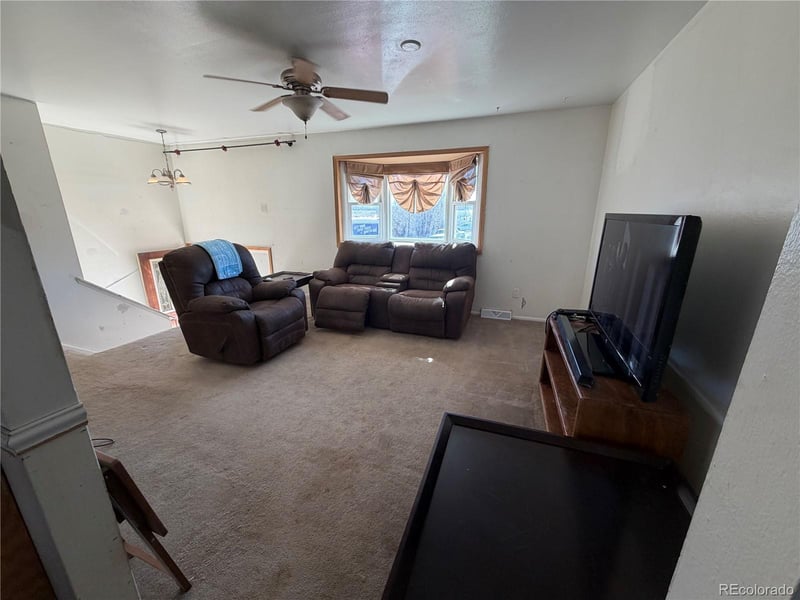 1501 98th Ave, Thornton, CO 80229