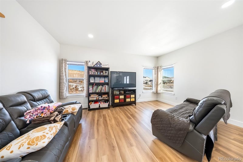 925 Jackson Ave, Kremmling, CO 80459