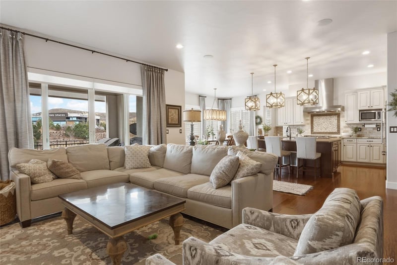 10601 Montecito Dr, Lone Tree, CO 80124