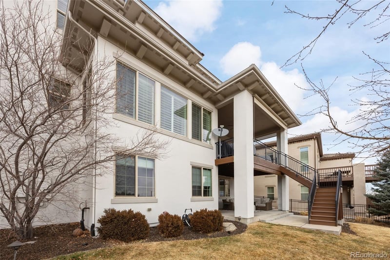 10601 Montecito Dr, Lone Tree, CO 80124